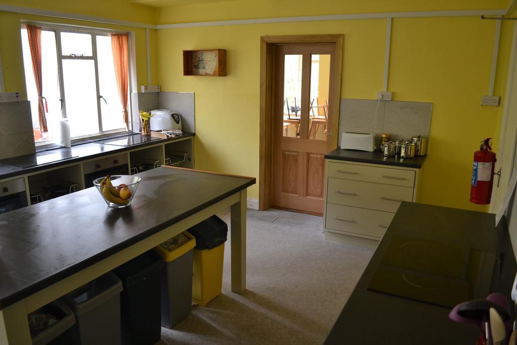 Ben Lettery Connemara Hostel Голуей Екстериор снимка