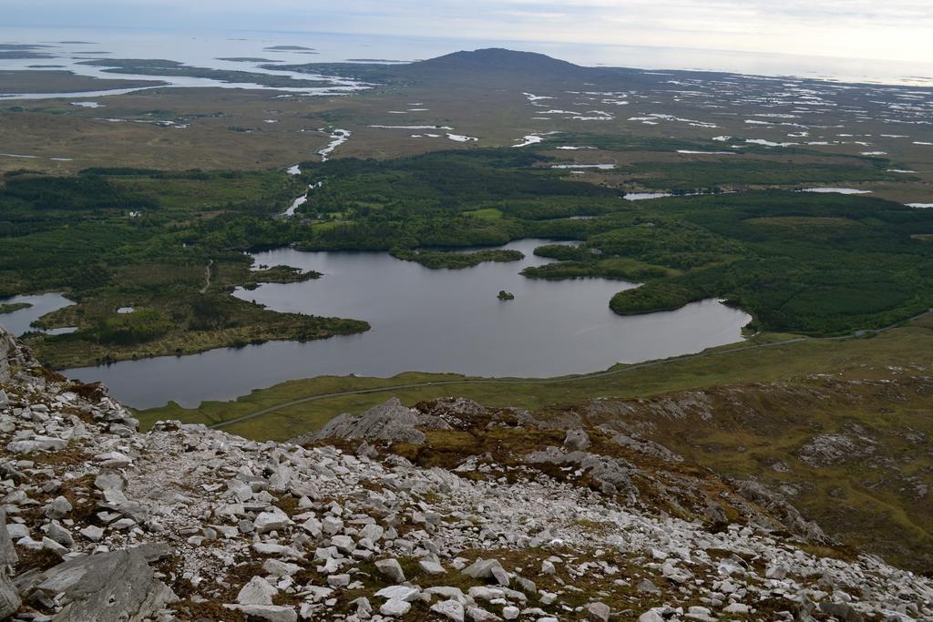 Ben Lettery Connemara Hostel Голуей Екстериор снимка